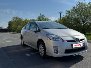 2010 Toyota Prius III (XW30), серый, 915000 рублей, вид 1
