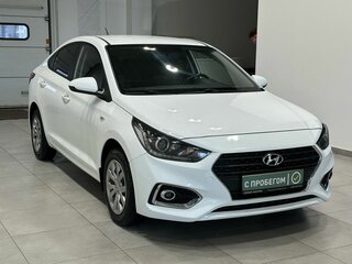 2019 Hyundai Solaris II, белый, 1549900 рублей, вид 1