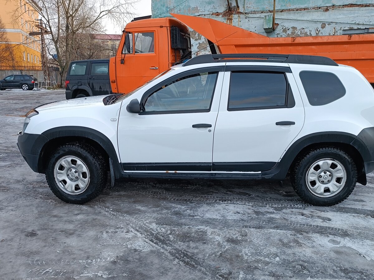 Купить б/у Renault Duster I 1.6 MT (102 л.с.) 4WD бензин механика в ...