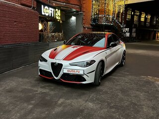 2016 Alfa Romeo Giulia Quadrifoglio: описание, характеристики, цены, отзывы