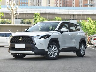 2025 Toyota Corolla Cross I, белый, 2400000 рублей, вид 1