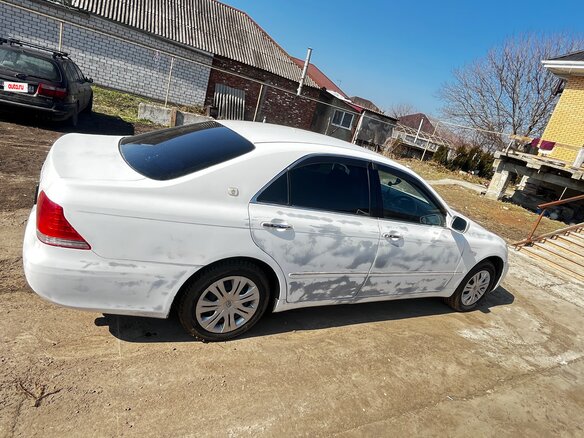 2004 Toyota Crown XII (S180), белый, 480000 рублей - вид 2