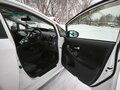 2010 Toyota Prius III (XW30), белый, 940000 рублей - вид 6