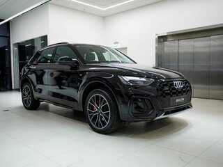 2025 Audi Q5 L 45 TFSI II (FY) Рестайлинг, чёрный, 6199800 рублей, вид 1