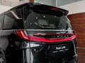 2025 Lexus LM 350h II, чёрный, 15450000 рублей - вид 10