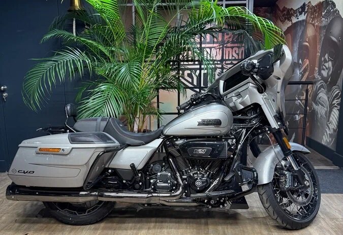 Harley-Davidson CVO Street Glide
