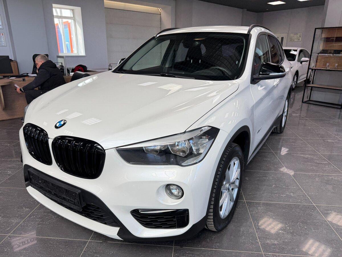 BMW X1 20i xDrive II (F48)