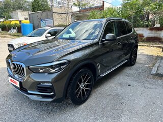 2020 BMW X5 25d IV (G05/G18), зелёный, 7149000 рублей, вид 1