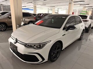 2023 Volkswagen Golf VIII, белый, 2550000 рублей, вид 1