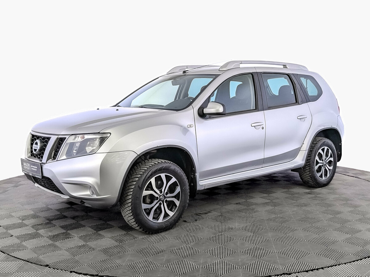 Nissan Terrano III (D10)