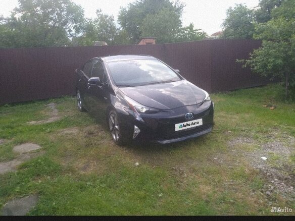 2018 Toyota Prius IV (XW50), чёрный, 1720000 рублей - вид 4