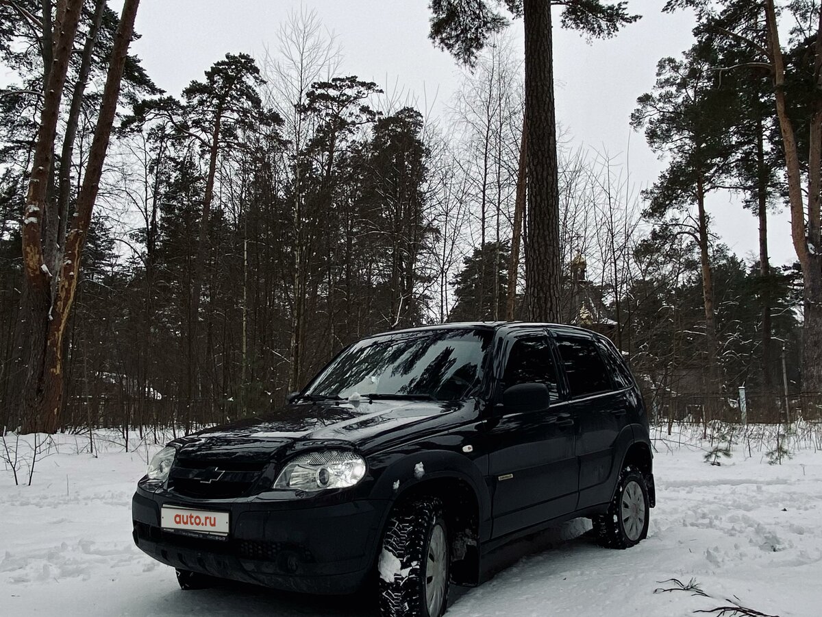 Купить б/у Chevrolet Niva I Рестайлинг 1.7 MT (80 л.с.) 4WD бензин ...