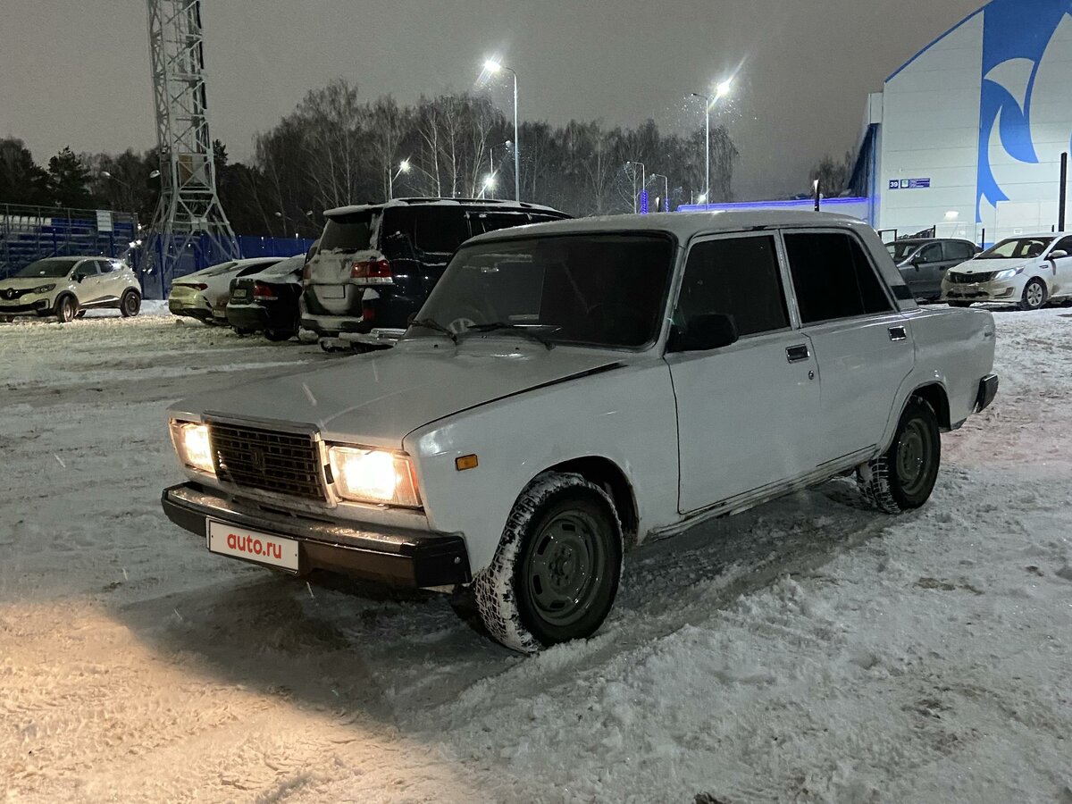 Купить б/у Lada (ВАЗ) 2107 1982-2012 1.6 MT (75 л.с.) бензин механика в ...