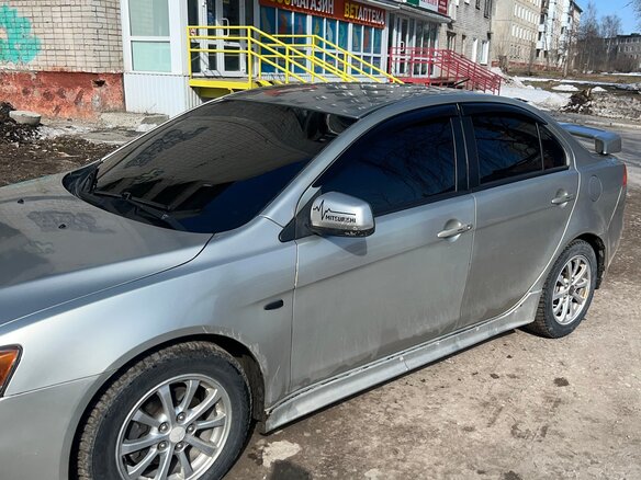 2007 Mitsubishi Lancer X, бежевый, 500000 рублей - вид 9