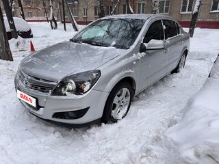 2011 Opel Astra H Рестайлинг, серебристый, 750000 рублей, вид 1