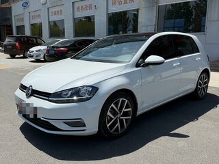 2020 Volkswagen Golf VII Рестайлинг, белый, 1471442 рублей, вид 1