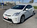 2015 Toyota Prius III Рестайлинг (XW30), белый, 1430000 рублей