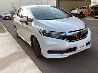 2022 Honda Shuttle II Рестайлинг, белый, 1050000 рублей, вид 1