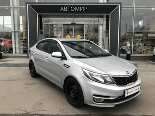2017 Kia Rio III Рестайлинг, серебристый, 909500 рублей, вид 1