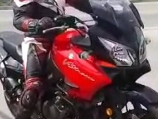 2012 Suzuki V-Strom 1000, красный, 800000 рублей, вид 1