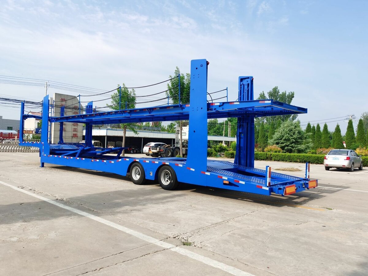 Купить б/у CIMC Полуприцеп-автовоз в Москве: синий полуприцеп-автовоз ...