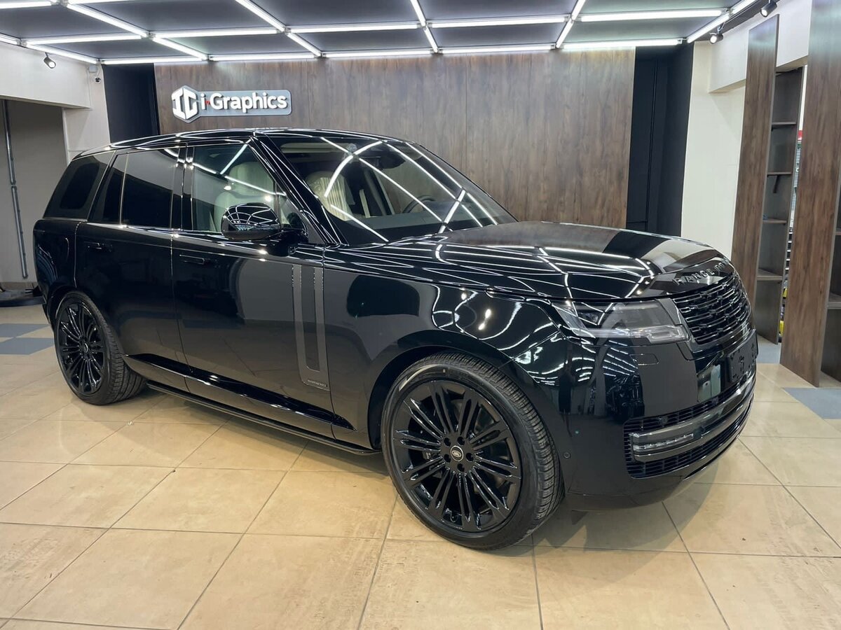 Купить б/у Land Rover Range Rover V P530 MHEV 4.4 AT (530 л.с.) 4WD ...