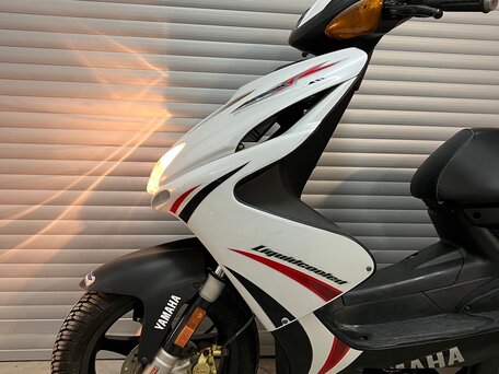 Yamaha aerox sales