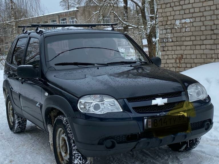 Купить б/у Chevrolet Niva I Рестайлинг 1.7 MT (80 л.с.) 4WD бензин ...