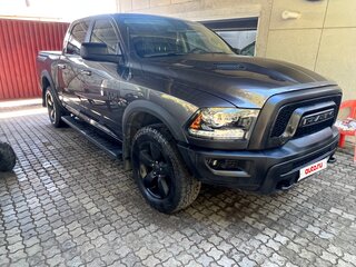 2019 Ram 1500 Quad Cab V, серый, 3950000 рублей, вид 1