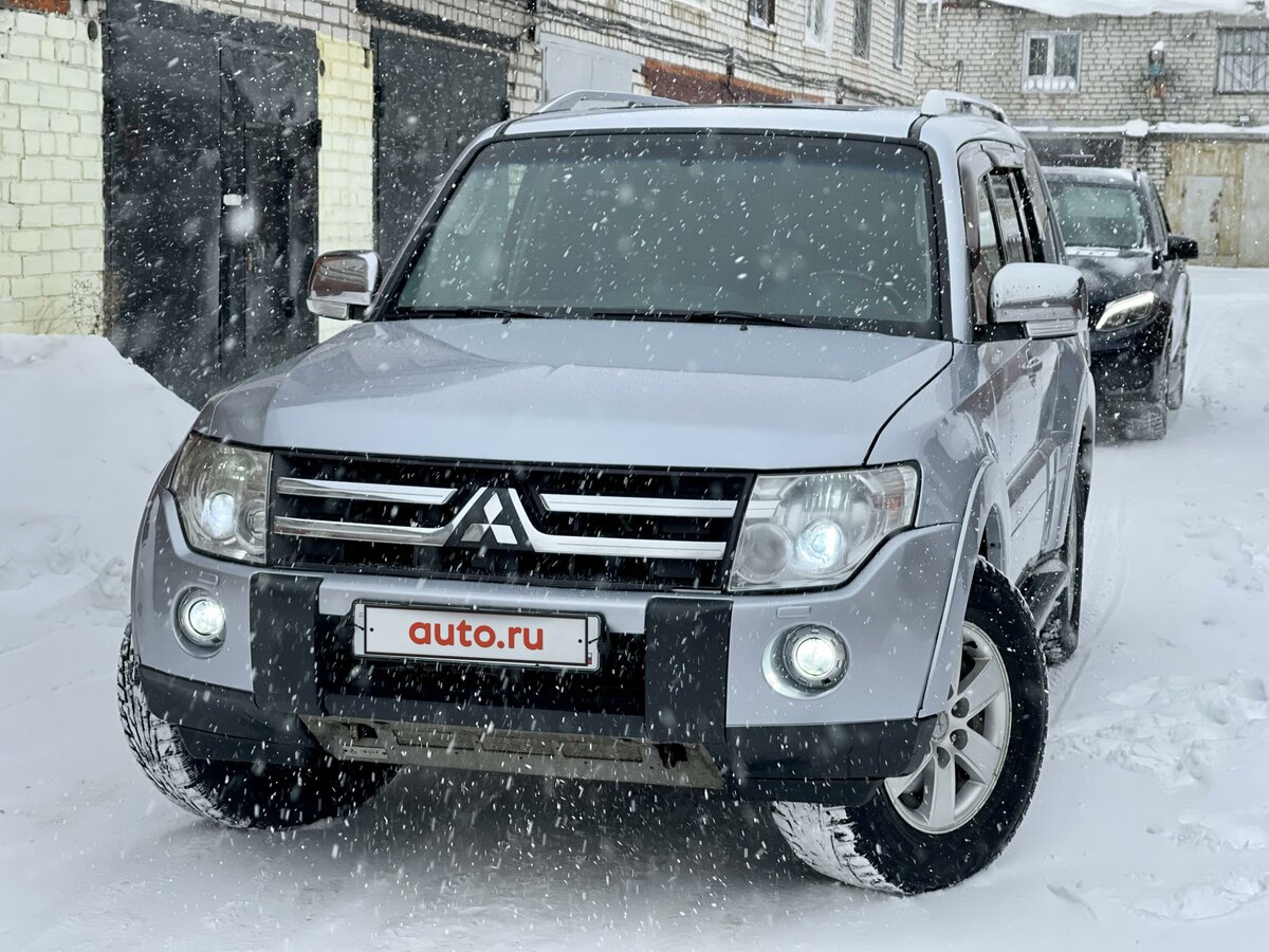 Купить б/у Mitsubishi Pajero IV 3.8 AT (250 л.с.) 4WD бензин автомат в ...