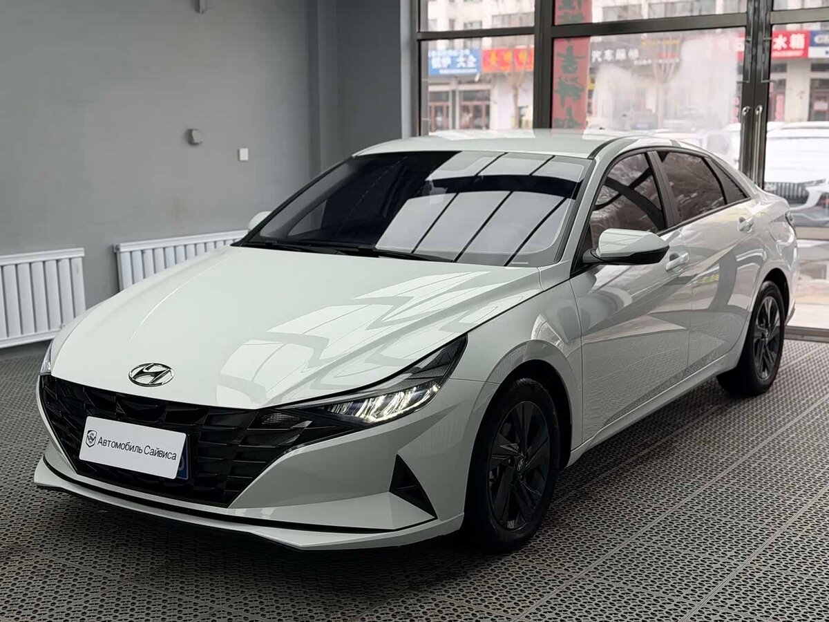 Hyundai Elantra VII (CN7)