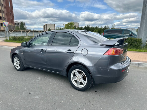 2007 Mitsubishi Lancer X, серый, 580000 рублей - вид 3