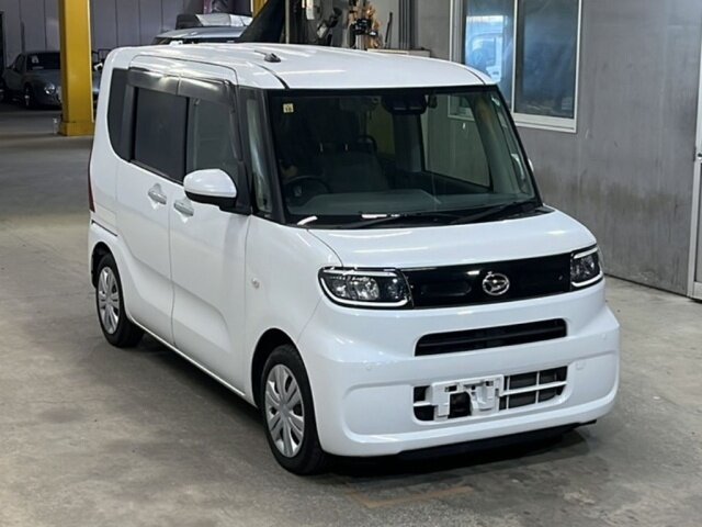 Daihatsu Tanto IV