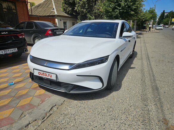 2022 BYD Han I Рестайлинг, белый