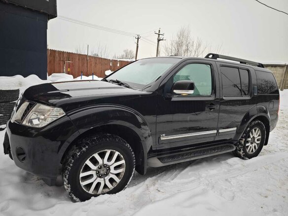 2011 Nissan Pathfinder III Рестайлинг, чёрный, 1550000 рублей - вид 4