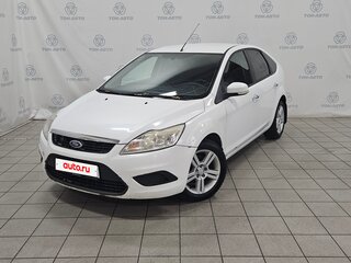 2009 Ford Focus II Рестайлинг, белый, 290000 рублей, вид 1