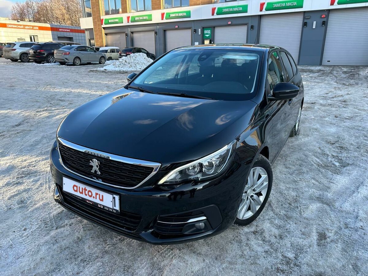 Купить б/у Peugeot 308 II Рестайлинг 1.5d MT (131 л.с.) дизель механика ...