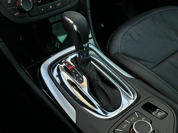 2013 Opel Insignia I, коричневый, 745000 рублей - вид 12