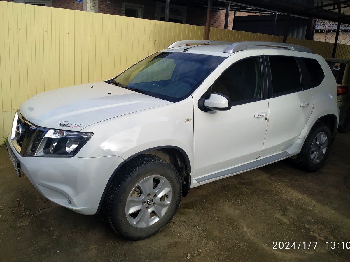 Купить б/у Nissan Terrano III (D10) 2.0 MT (143 л.с.) 4WD бензин ...