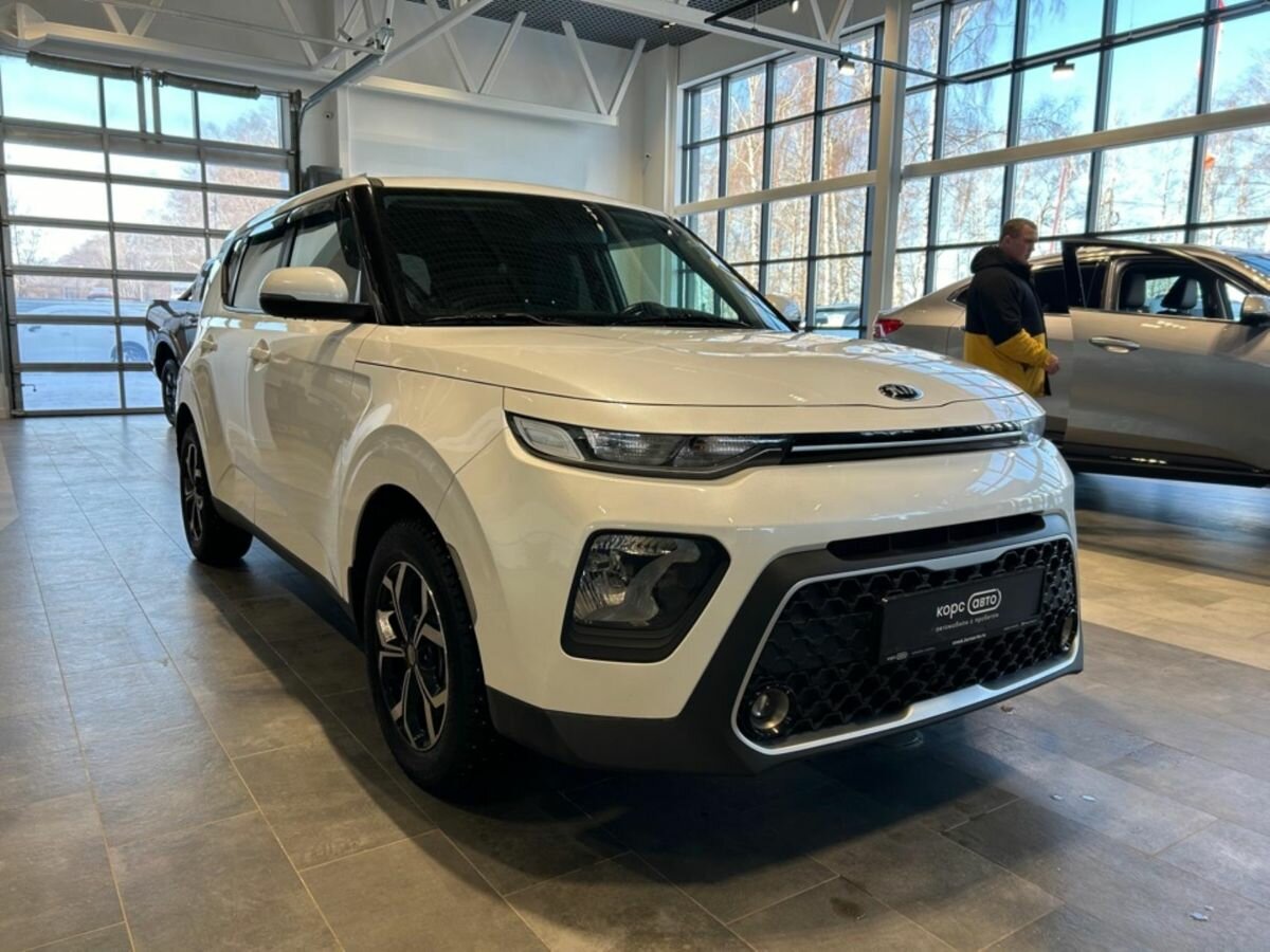 Купить б/у Kia Soul III 1.6 AT (123 л.с.) бензин автомат в ...