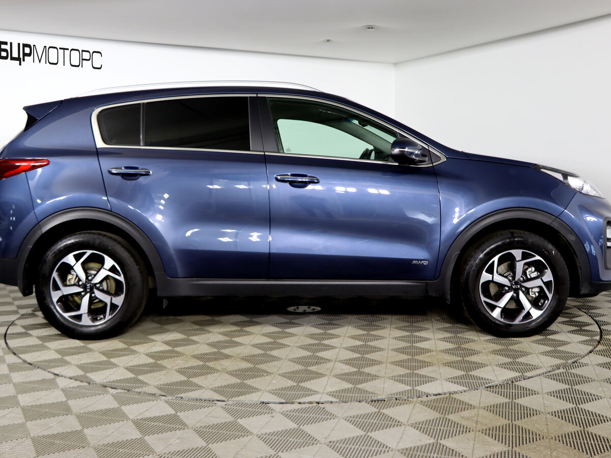 Kia Sportage 2021 синий
