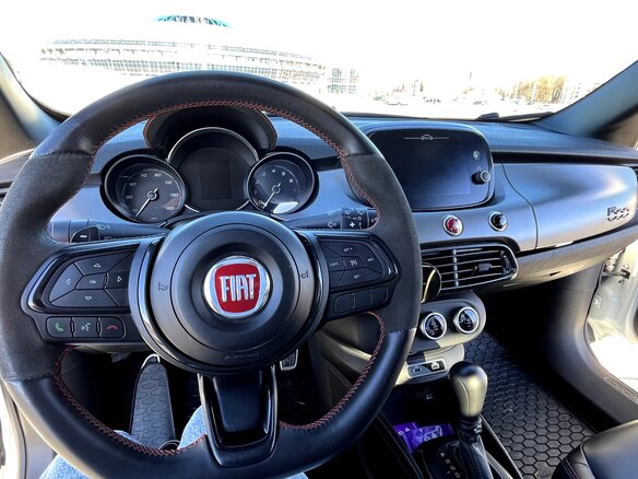 Купить б/у Fiat 500X I Рестайлинг 1.3 AT (177 л.с.) 4WD бензин автомат ...