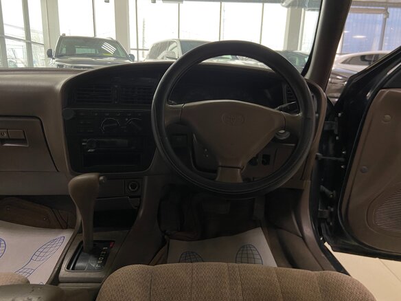 1992 Toyota Camry V30, зелёный - вид 16