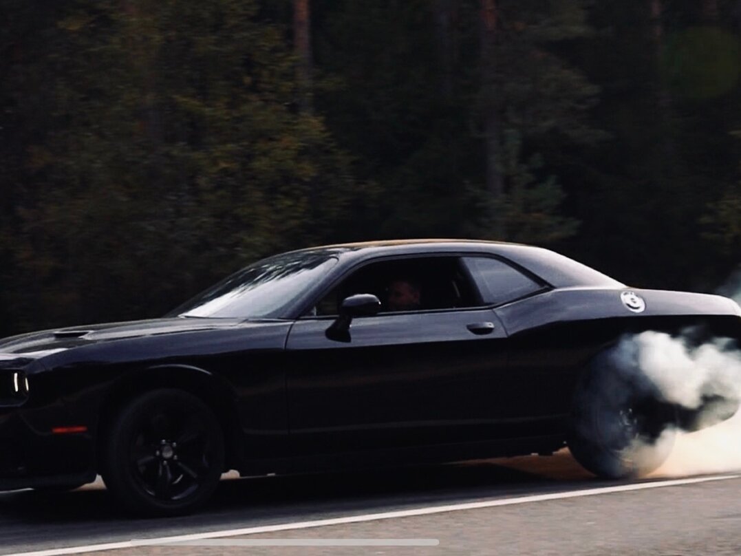 Купить б/у Dodge Challenger III Рестайлинг 2 3.6 AT (309 л.с.) бензин ...