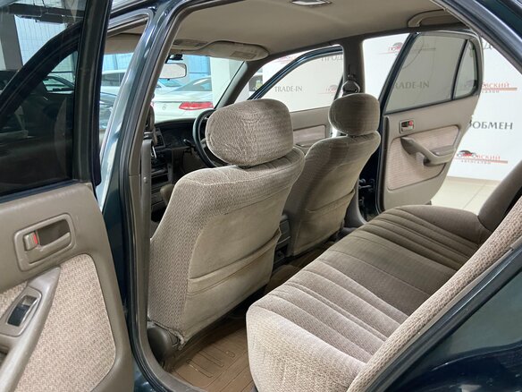 1992 Toyota Camry V30, зелёный - вид 10