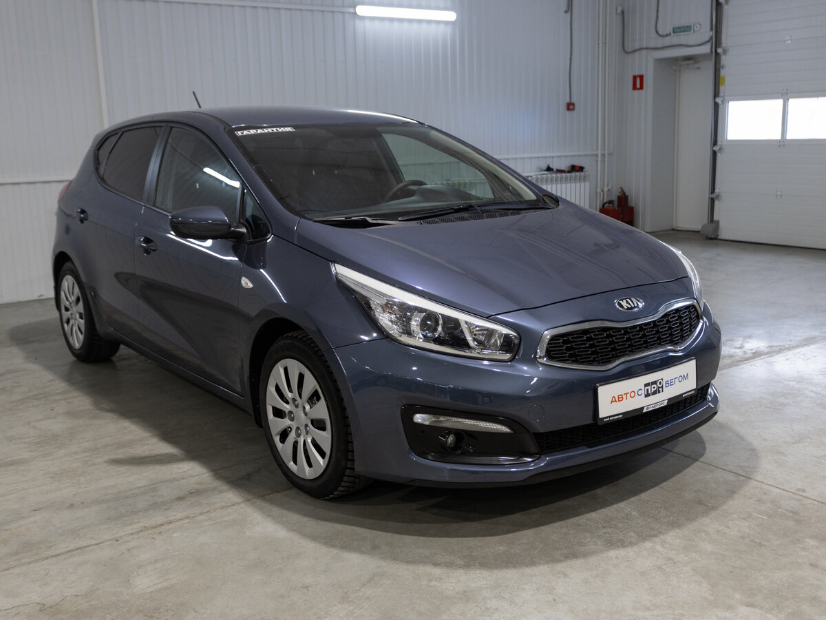 Купить б/у Kia Ceed II Рестайлинг 1.6 AT (130 л.с.) бензин автомат в ...