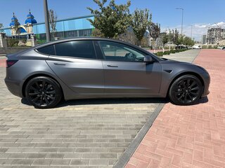 2019 Tesla Model 3 Performance I, серый, 2700000 рублей, вид 3
