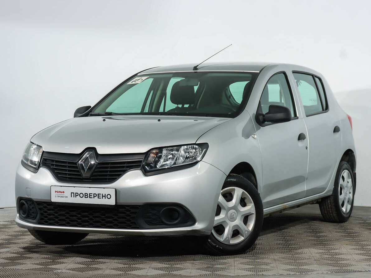 Купить б/у Renault Sandero II Рестайлинг 1.6 MT (82 л.с.) бензин механика в Моск