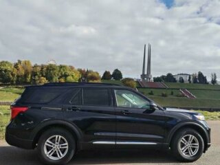 2022 Ford Explorer VI, чёрный, 2850000 рублей, вид 1