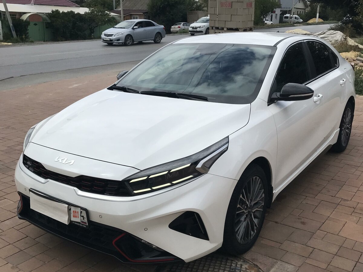 Купить б/у Kia Cerato IV Рестайлинг 2.0 AT (150 л.с.) бензин автомат в ...